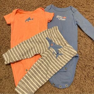 Carters Shark 3 Piece Outfit Little Mate Size 6 Months Blue Peach